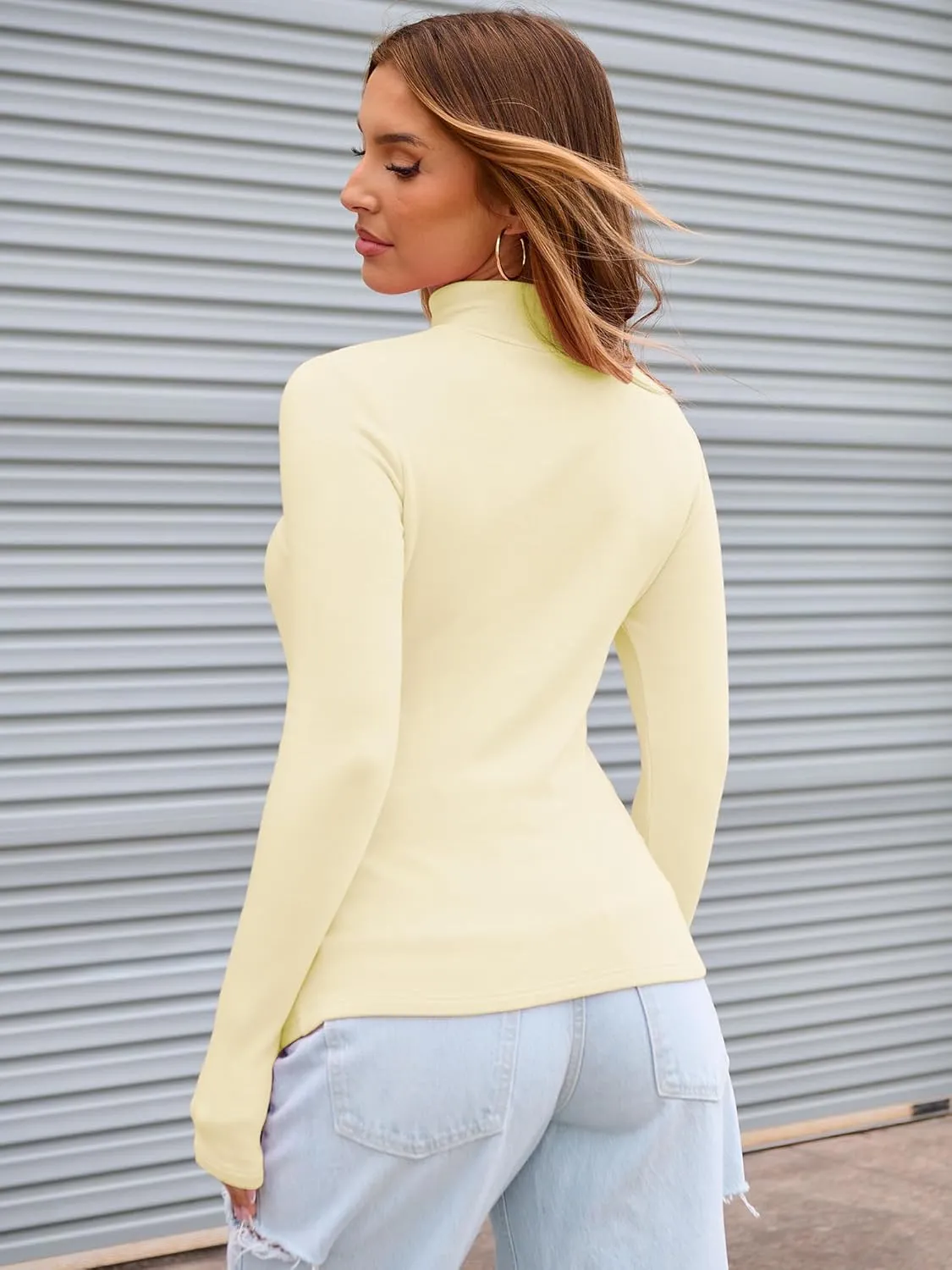 Abardsion Women's Long Sleeve Mock Turtleneck Shirts 2025 Fleece Lined Base Layer Slim Fit Thermal Underwear Tops