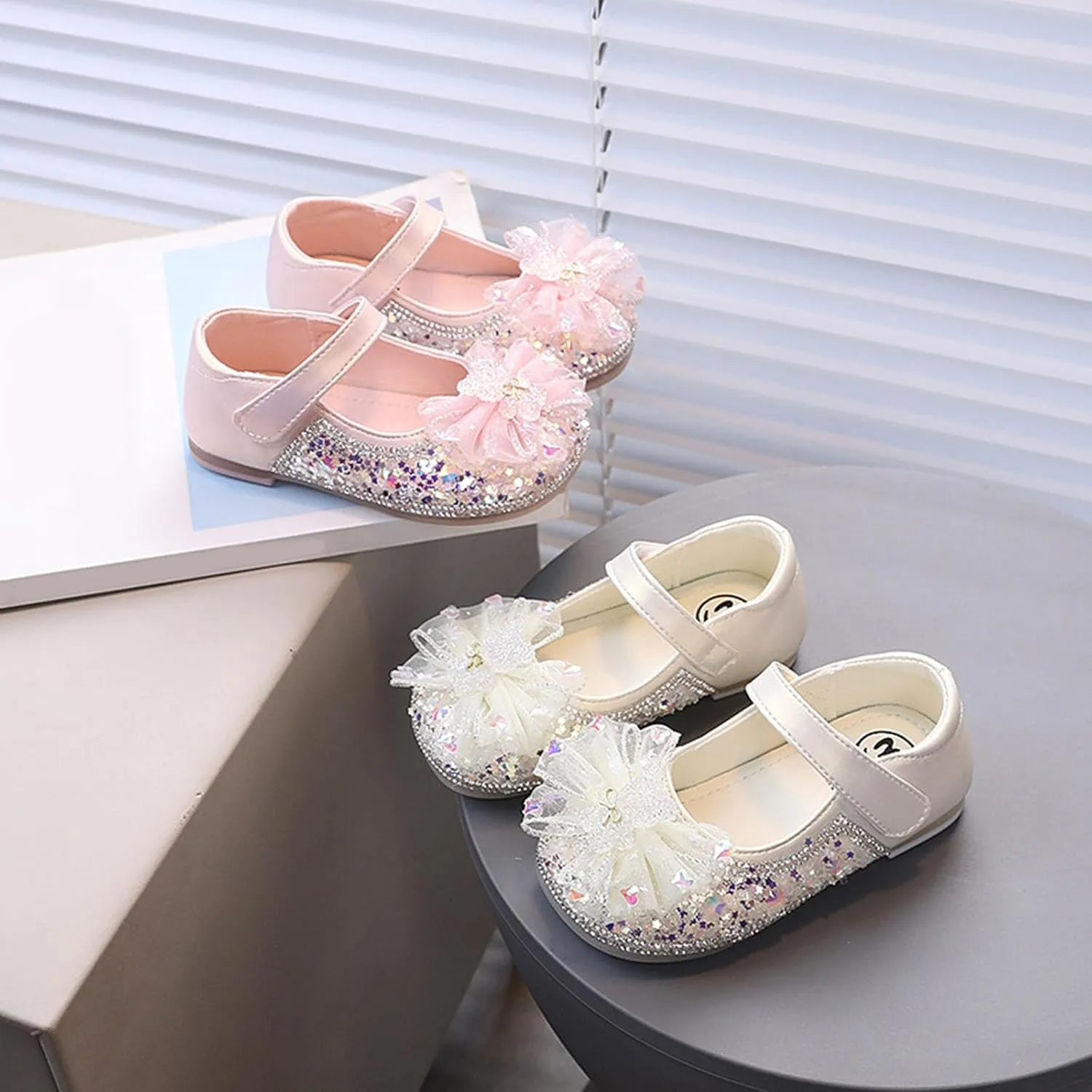 Girls Sparkly Sandals with Strap Flat Sole Comfortable Casual Shoes for Toddler Kids Age 2-7 Year Outdoor Play