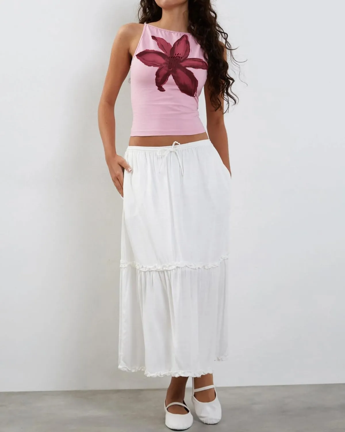 Women Y2k Floral Print Spaghetti Strap Crop Tank Tops Cute Boat Neck Tight Fitted Sleeveless Camisole Going Out